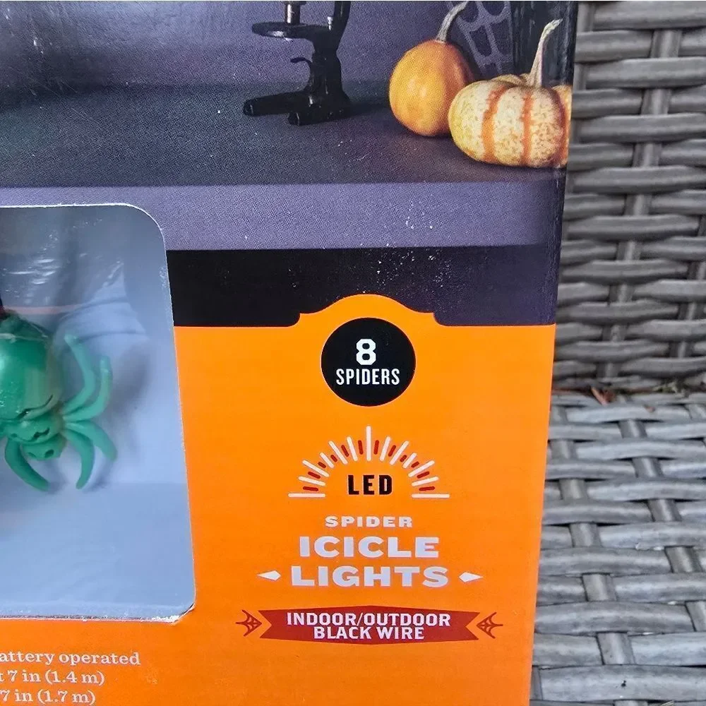 20ct Plastic Die Cut Spider Indoor Outdoor Novelty Icicle String Lights Green
